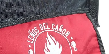 Primer plano de la lona clásica: tejido mate, sin brillo